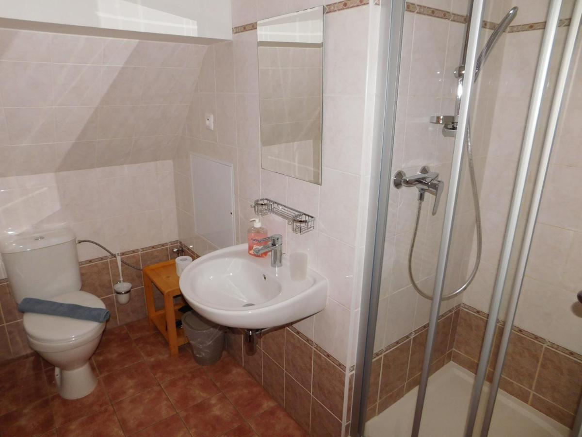 Vila Eden Apartment Pec pod Snezkou Luaran gambar